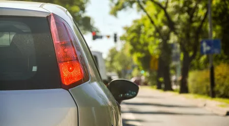 how can you best handle frustration when driving?